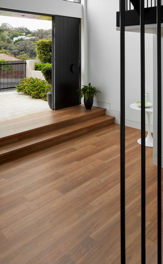 Easi-Plank SPC Colour: Spotted Gum vinyl plank flooring Sunshine Coast