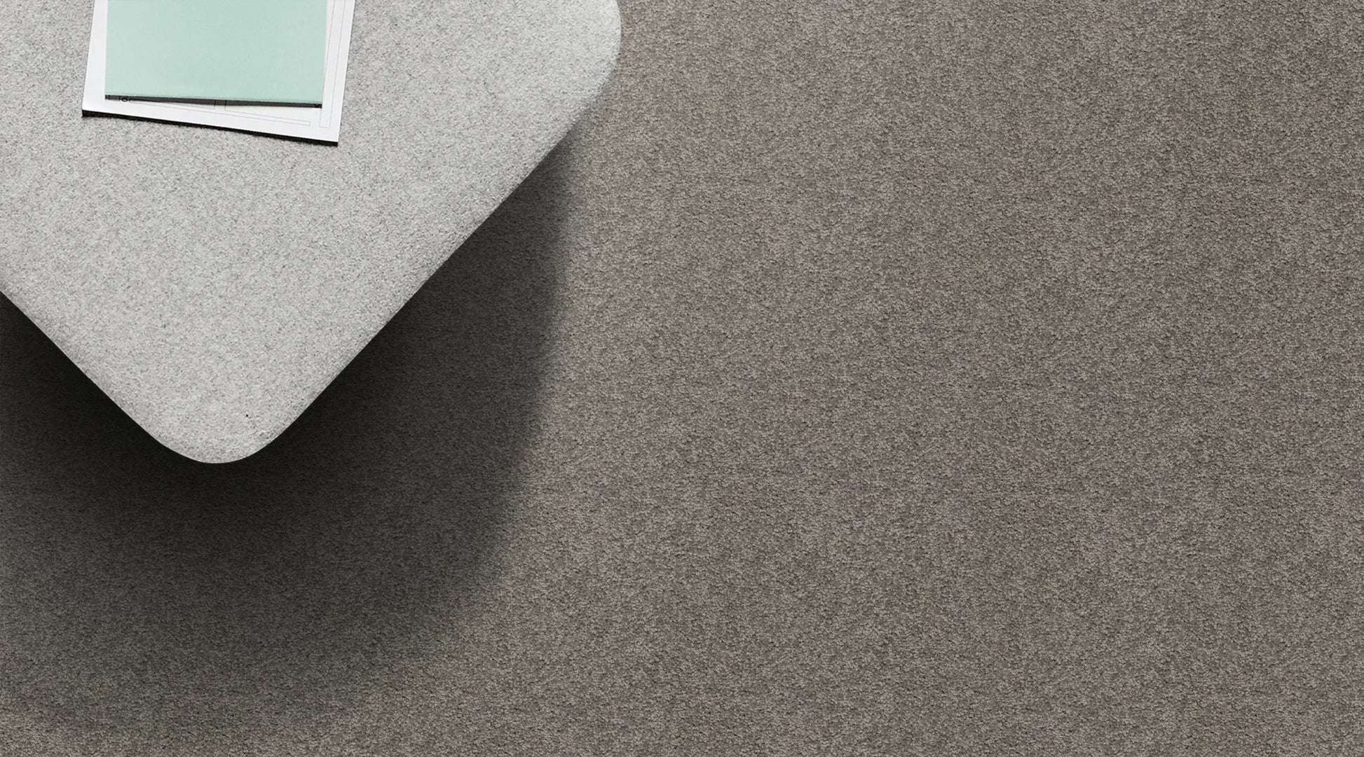 Queens Twist Zodiac wool carpet